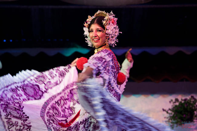 Panamanian Typical Dance Performance at La Concepción, Panama